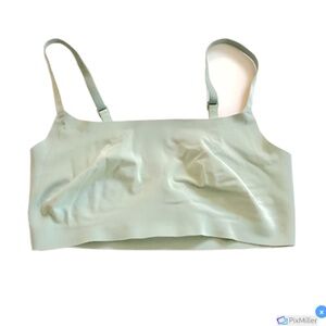 Calvin Klein Invisibles Womens Light Green Bra, S